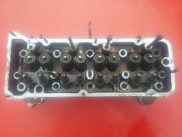 poklopac glave motora: Glava motora Lada 2105,2107 Riva motor 1300 cm3 broj 3. Skinuto sa — 3