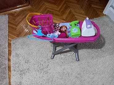 patike easy za decu: Daska za peglanje malo koristena ocuvana ima peglu,korpu,fajtalicu,i — 2