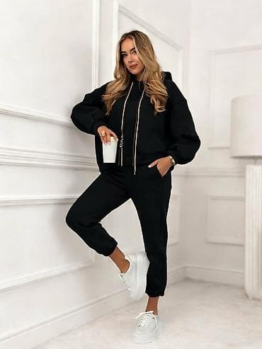 Donji deo: Ženski komplet trenerke – duks s kapuljačom i donji deo - Model — 3