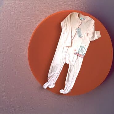 velicina 104 za koji je uzrast: Paket: Majice, Pantalone, Unisex — 9