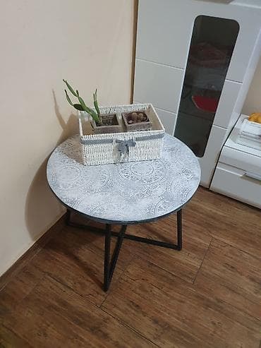 radni stolovi: Sto unikat .Drvo,gvozdje.Prelep.Za dnevnu sobu,terasu,spavaću — 7