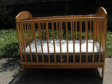 deda mraz odelo: Dečji krevetac od punog drveta (prirodna/bukova nijansa) sa ravnim — 5