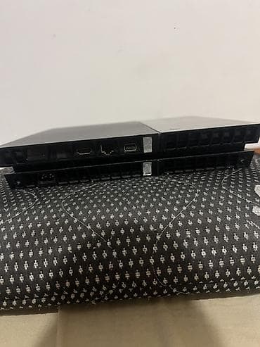 gossip girl online: Sony PlayStation 4 (originalna verzija, “fat”) Playstation 4 sa 12 — 5