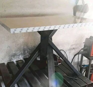 sudopera sa ormaricem: Postolja za sto br. 74 Nudimo izradu vrhunskih metalnih konstrukcija — 1