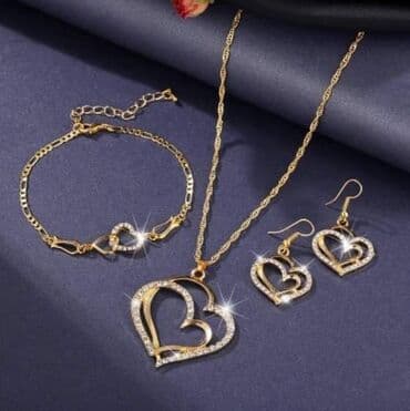 jimmy choo set: Cena: 1600 din — 2