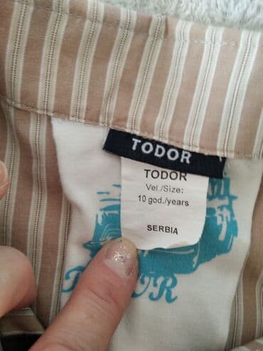 Ski odeća: Kosulja Todor za decake
Velicina 10
Cist pamuk — 4