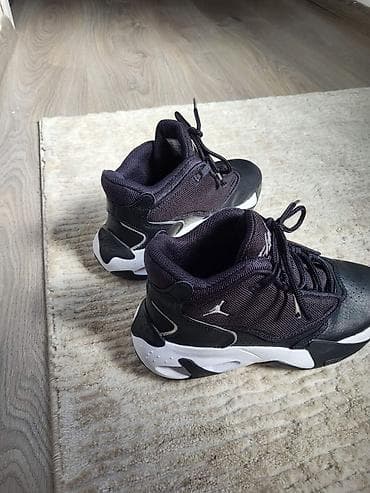 stare puma patike: Nike Jordan košarkaške patike – crno‑bele velicina 35.5gaziste — 2