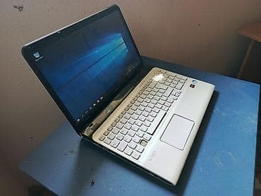 laptop sa cd citacem: Sony VAIO laptop – bela serija - Ekran: (široki format), kamera — 3