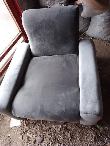 Sectional sofas: Fotelja – sivi pliš, široko sedište - Model: klasična fotelja sa — 1