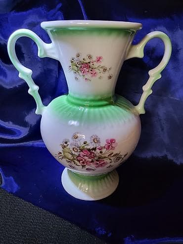 madame coco gornji milanovac: Vaza jugoporcelan Titov Veles iz 70ih.god. Vaza je perfektna sve na — 1