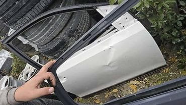 dusek za vodu: VRATA DESNA ZA VOLKSWAGEN UP! | up prednja desna vrata — 1