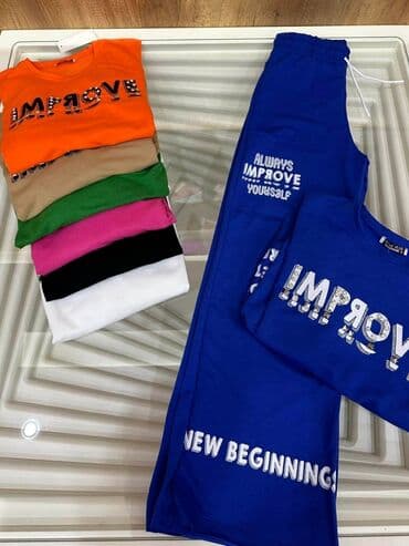 umbrella iore pro: New Tracksuit S•M•L•XL 
2600 din Super PROMO Cena ! — 3