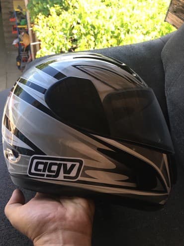 koje felne za koji auto: Kaciga za motor-skuter AGV gp-1
Dobro očuvana — 4