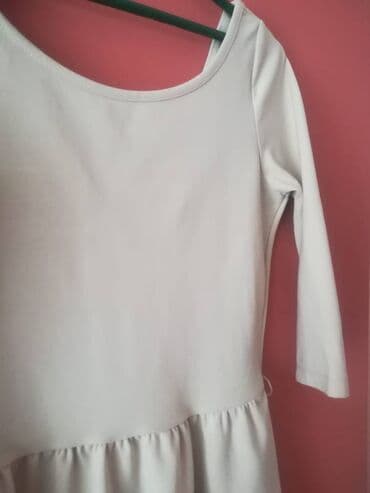 Women's Clothing: Bež haljina od rastegljivog pamuka brenda Stradivarius u M veličini — 3