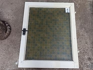 madame coco posteljina cena: Tri prozora bez okvira različitih dimenzija: 1: 65x52,5cm, 2: 67x62cm — 2