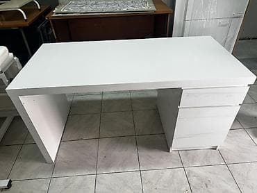 bez ugaone garniture: Radni sto – bela boja, minimalistički dizajn - Prostrana radna — 2