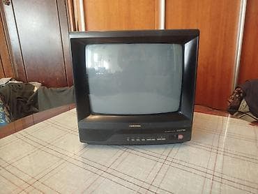 apple tv: Mali retro tv stari televizor Toshiba. Dijagonala ekrana je oko 35 cm — 9