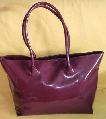 torba novo: Calvin Klein bordo lakovana torba Prelepa lakovana torba Calvin Klein — 4