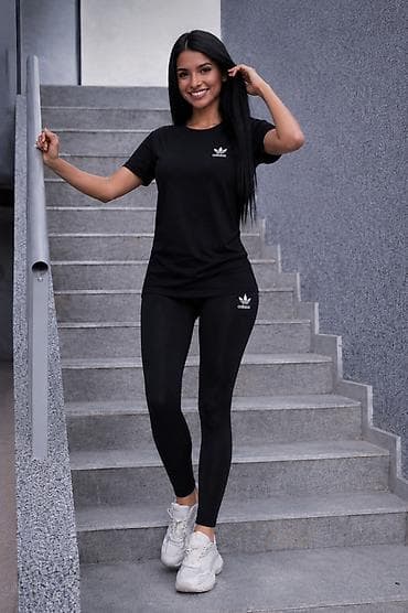 crveni tech fleece zenski: Adidas ženski komplet helanke i majica NOVO Novo Majica pamuk Helanke — 2