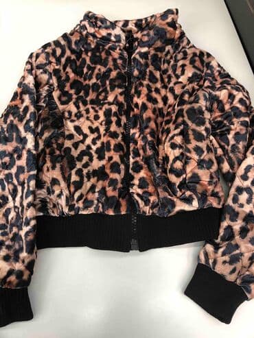 esprit kaputi ženski: 36.38.40. Akcija. 2500 din — 2