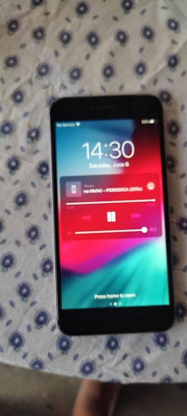 komp: Apple iPhone (serija 6/6s Plus) – Space Gray - Ekran 5.5", Retina HD — 2