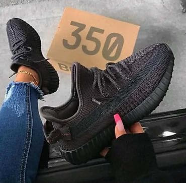 lee cooper patike: Yezzy
Cena: 3999
Din
Brojevi: 36-46
PS✨ — 3
