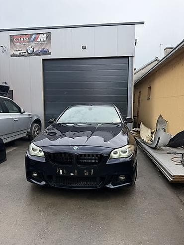 karike golf 2: Bmw 520d F10 Lci M-paket Harman kardon Kadice Crno nebo Bi-xenon — 1