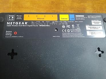 Computers, Laptops & Tablets: NETGEAR WNDR3700V2 Wireless Dual Band Gigabit Router Physical — 3