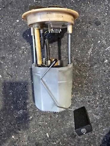 kuka za volan: PUMPA GORIVA 1.9 I 2.0 TDI ZA VOLKSWAGEN GOLF 5 — 2