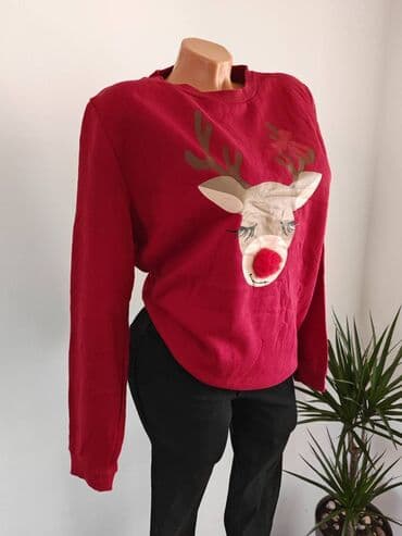 kratke haljine za 18. rodjendan: Novogodišnji duks Veličina M Za sve informacije i porudžbine DM 🛍 — 3