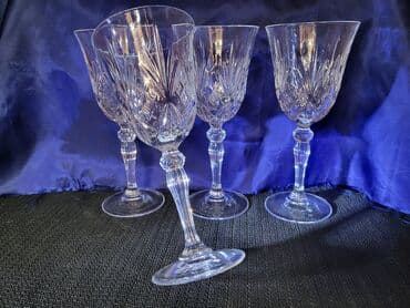 kristalne čaše prodaja: Case kristal za vino iz 70ih. Kristalne case za vino,bez osecenja,sve — 1