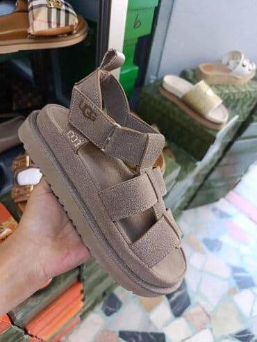 c a papuce: Sandale, UGG, 41 — 3