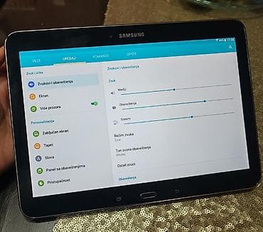 Samsung Galaxy Tab – 10.1” Android tablet - Ekran: približno 10.1