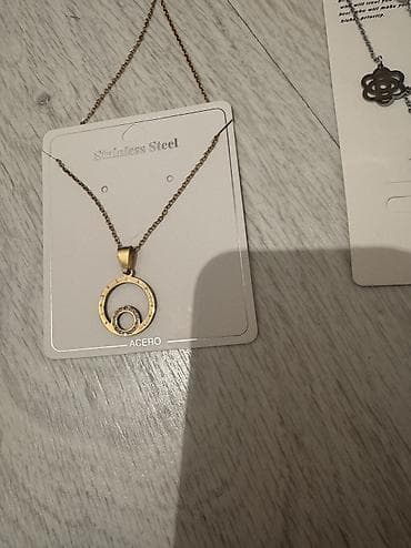 nakit od zelenog žada: Lancic Bvlgari,Chanel listajte slike za bolji pojedinacni pregled — 4