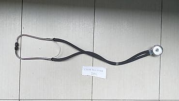 Ostali medicinski proizvodi: Stetoskop sa dva creva Noviji modeli i starinski Kao sa slika Ne — 1