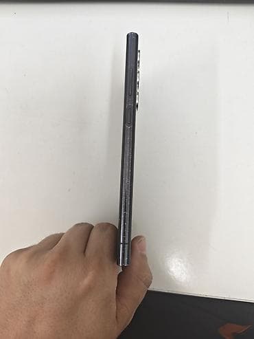 pc na prodaju: Prodajem mobilni telefon Samsung s22 ultra. Sa malim ostecenjem na — 7