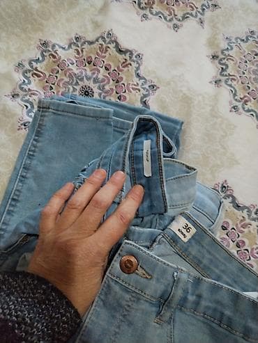 cargo pantalone: Komplet ženskih farmerki – 4 para - Modeli: klasične uske/slim — 2