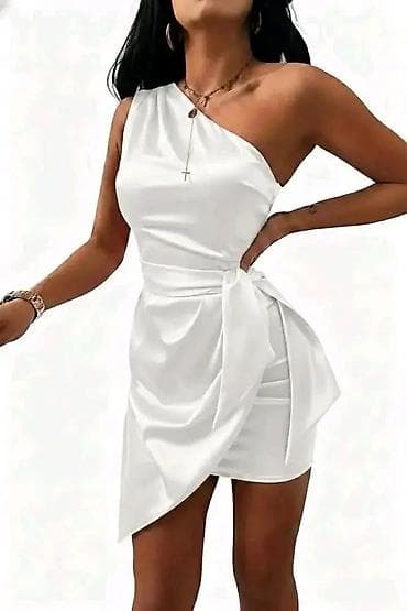 flaster kraljevo: Elegantna asimetrična mini haljina na jedno rame - Kroj: pripijena — 2