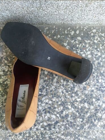 pantalone bez kaisa: Pumps, Bata, 39 — 4