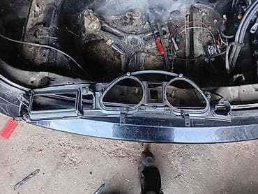 univerzal 445 tehnički podaci: BLENDA,KONZOLA KM SATA ZA AUDI A6 OD 2004. DO 2011. GOD. | — 1
