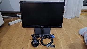 LG Flatron E1942C-BN 19 inca Wide Monitor je besprekorono ispravan — 2