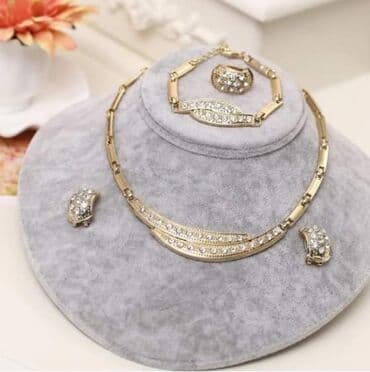 rajf za devojacko vece: Set: Crown, Earrings, Bracelet, Material: Pearl, Cubic zirconia, Stainless steel — 3