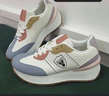 dona patike: Od 36 do 41
2800 — 6