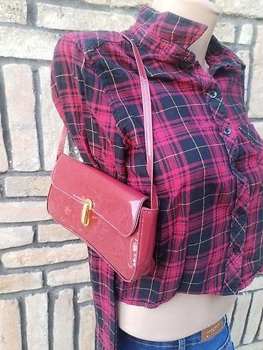 tiffany torbice: Bordo torba, super očuvana. - Elegantna mala torba u bordo nijansi sa — 3