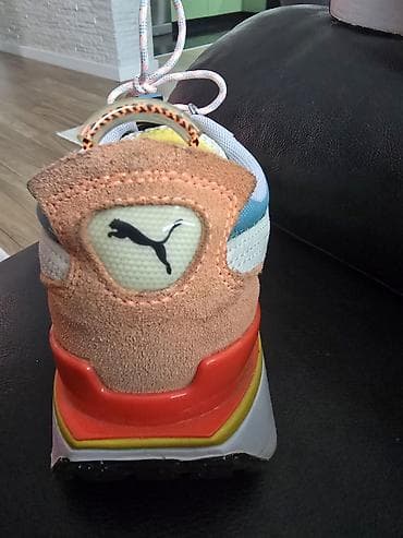gumene cizme radne: Puma patike 39 br,par puta nosene,bez ikakvih ostecenja– model — 2