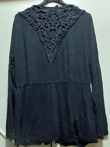 Džemperi, kardigani: Crni ženski kardigan sa čipkanim detaljima - Model: lagani kardigan — 2