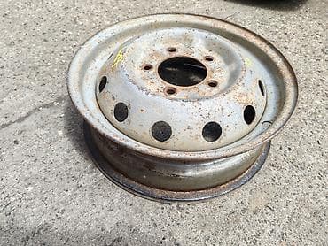 Felna celicna Lada 2121,21213,21214i 16'' br.5. Polovno, ocuvano