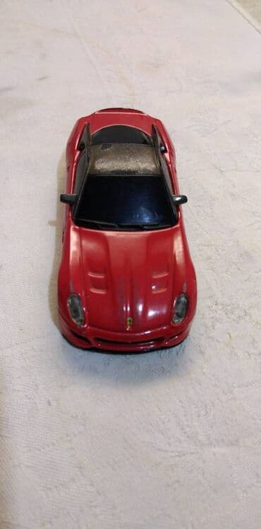 makete automobila 118: Burago Ferrari 599 GTO 1:43,China,malo izgreban i 2 tocka nedostaju — 2