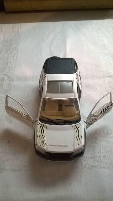 range rover igracka: Burago Land Rover Freelander "Tanzania fali nalepnica d.vrata — 2