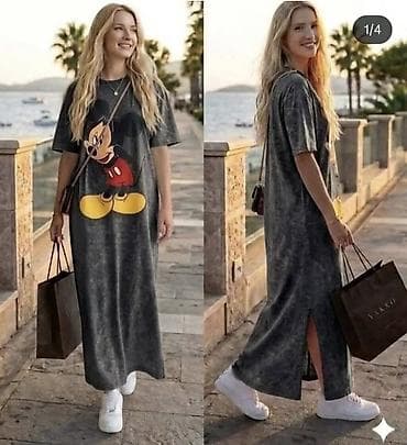 Dugačka haljina sa printom crtanog lika, ležernog kroja. - Dužina do na lalafo.rs Dugačka haljina sa printom crtanog lika, ležernog kroja. - Dužina do